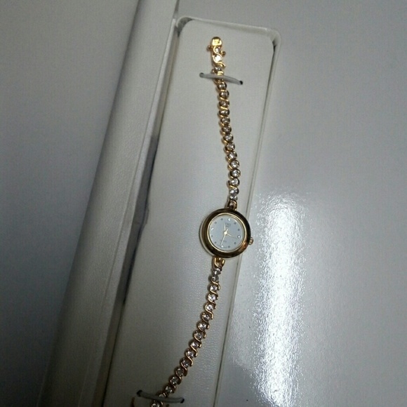 Accessories - Watch womens JWI watch